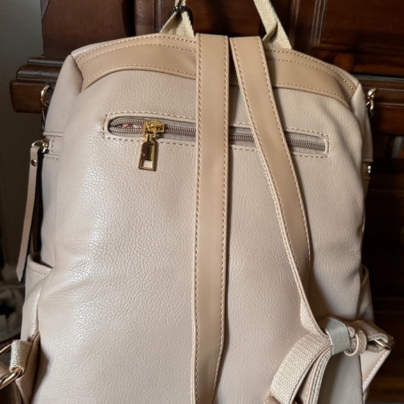 Cream Backpack - Picture 2 of 4